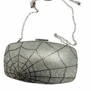 Chic Silver Spiderweb Clutch